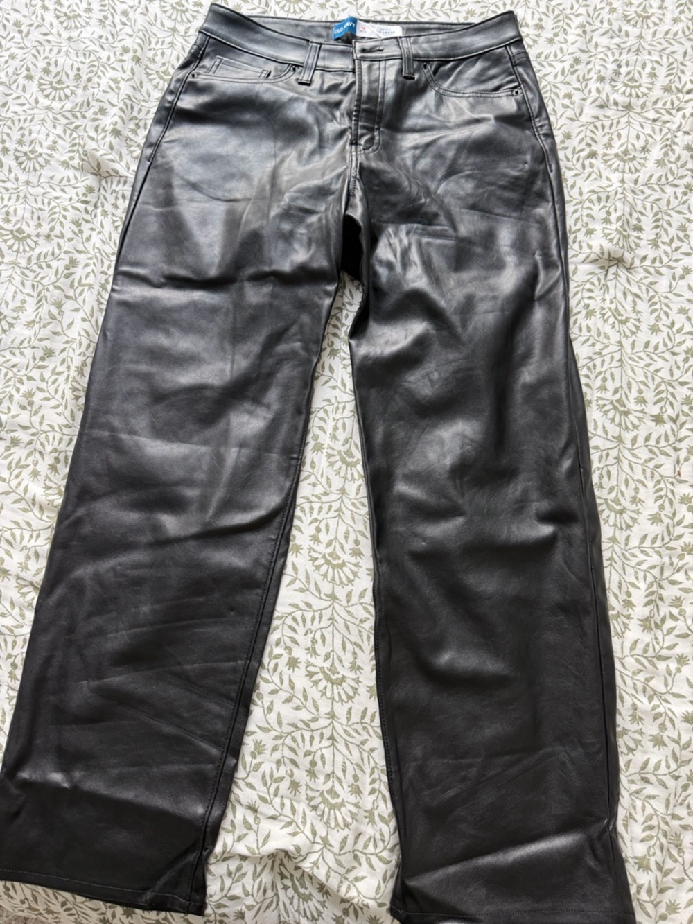 Old Navy Women’s Black Relaxed Faux Leather Jeans